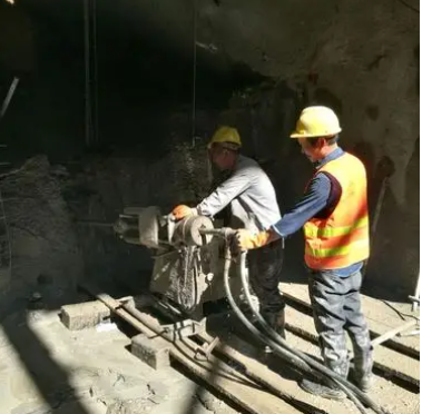 鄂温克水下抗分散灌浆料特点 水下不分散注浆料介绍